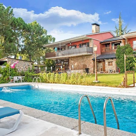 Rural Apartment With Shared Garden Pool And Spa Галапагар Номер фото